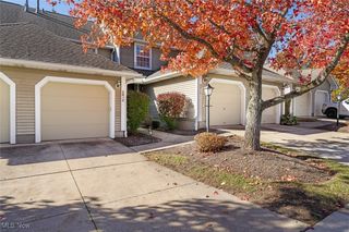 2410 Wrens Drive S, Stow, OH 44224
