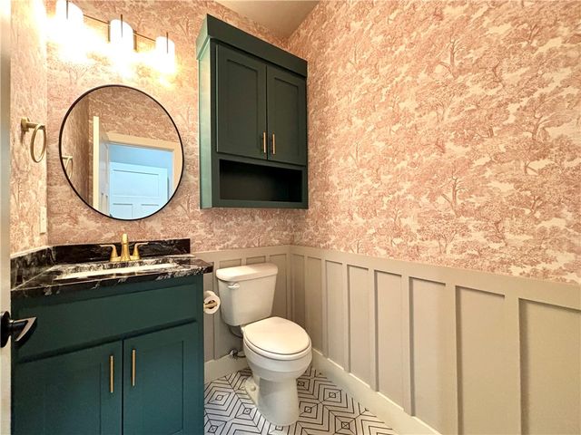 12116 Robinwood Drive, Rogers, AR 72756