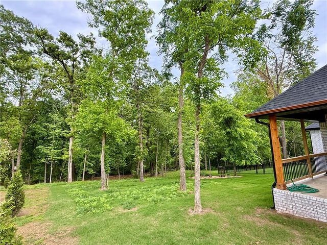 12116 Robinwood Drive, Rogers, AR 72756