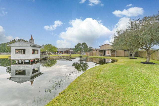 16805 Steinhagen Road, Cypress, TX 77429