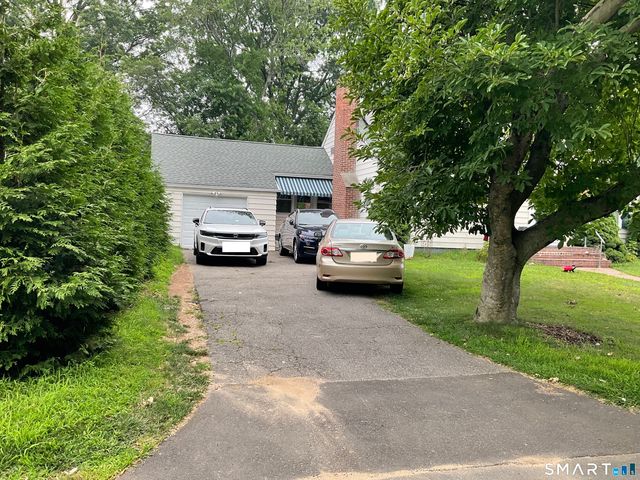 96 Allencrest Drive, Stratford, CT 06614