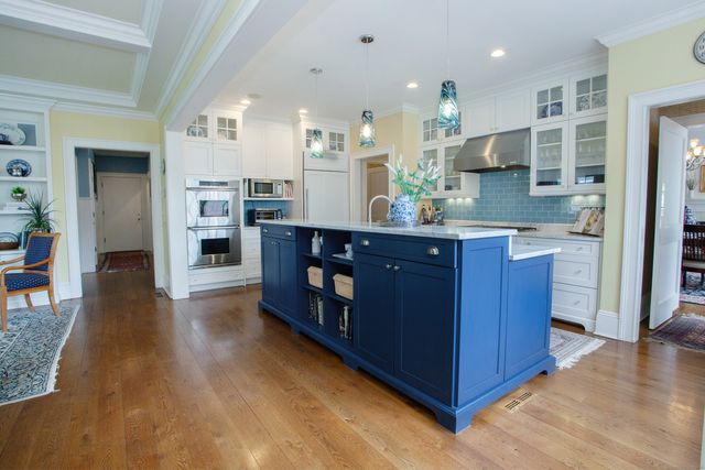 3 Ridgebury Road, Simsbury, CT 06070