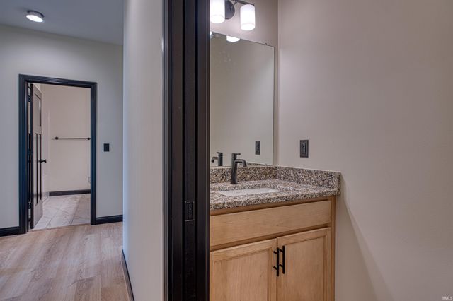 310 SUNSET Drive, Mount Vernon, IN 47620