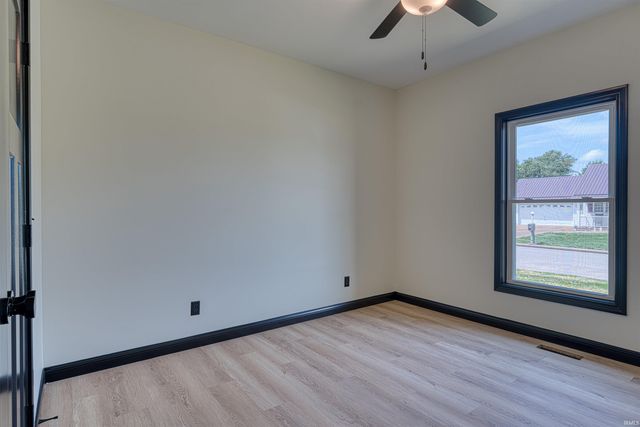 310 SUNSET Drive, Mount Vernon, IN 47620
