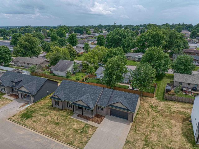 310 SUNSET Drive, Mount Vernon, IN 47620
