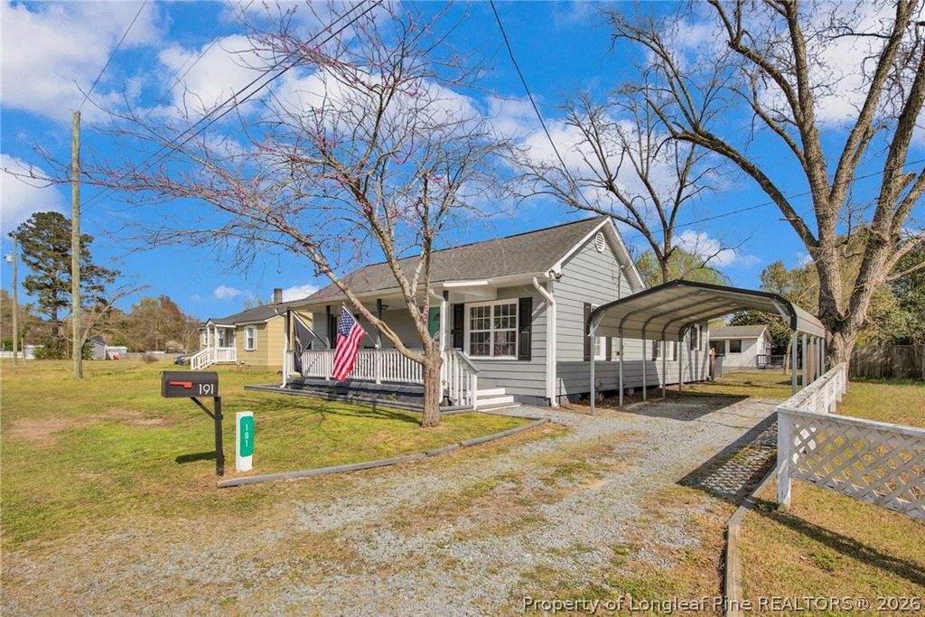191 S Green Street, Parkton, NC 28371 — photo 2