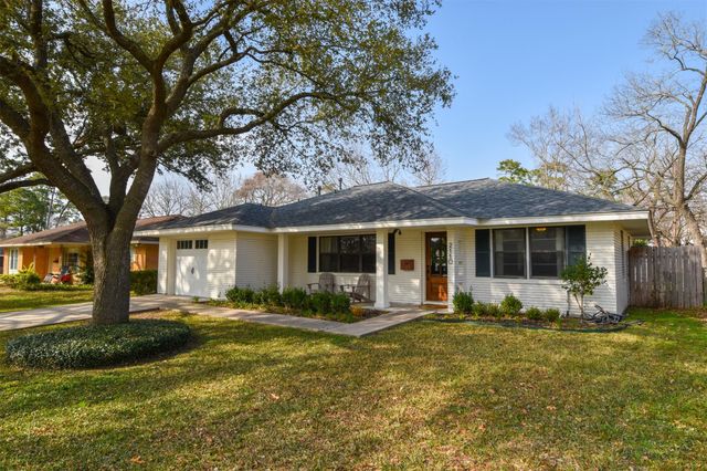 2110 Hewitt Drive, Houston, TX 77018