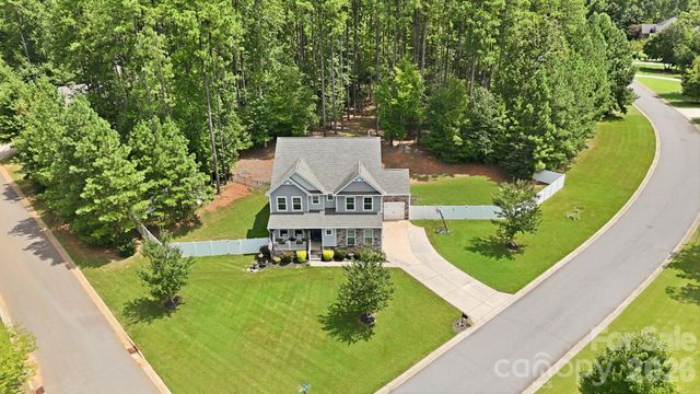 607 Winter Walk Lane, Lake Wylie, SC 29710