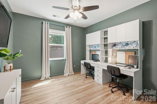 607 Winter Walk Lane, Lake Wylie, SC 29710