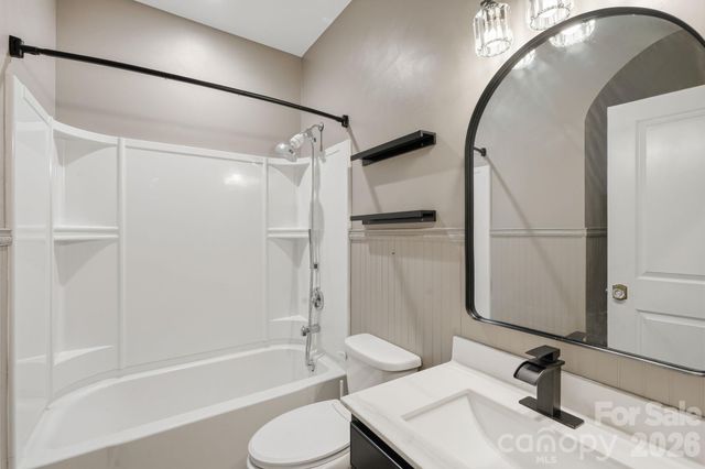 607 Winter Walk Lane, Lake Wylie, SC 29710
