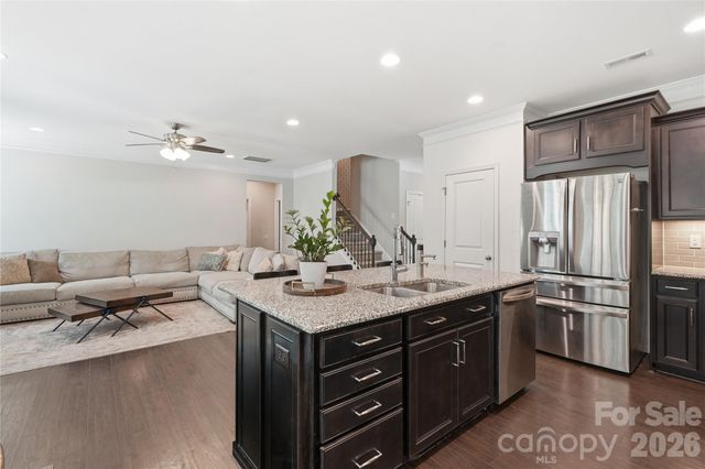 607 Winter Walk Lane, Lake Wylie, SC 29710