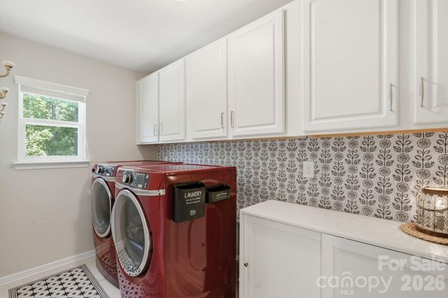 607 Winter Walk Lane, Lake Wylie, SC 29710