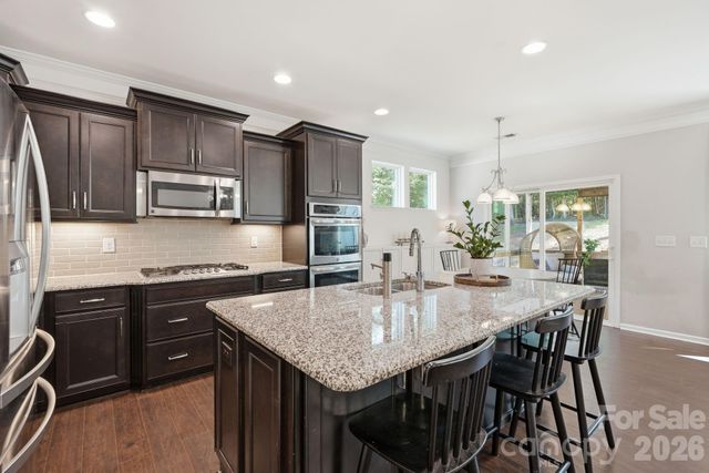 607 Winter Walk Lane, Lake Wylie, SC 29710