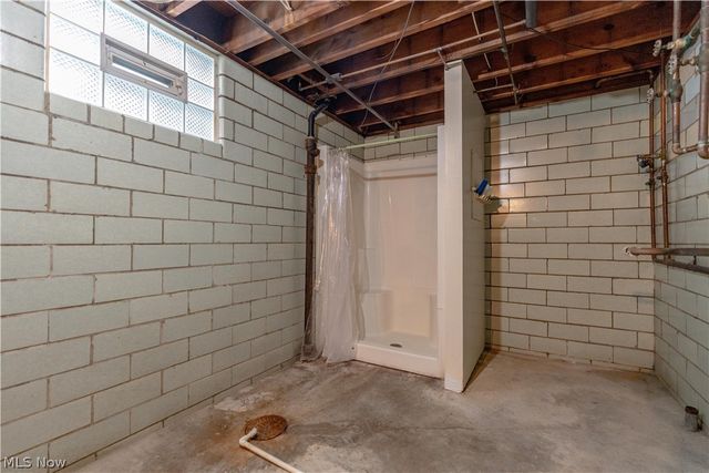 525 33rd Street NW, Canton, OH 44709