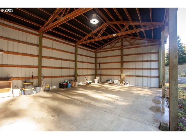 26609 S ELWOOD Rd, Colton, OR 97017