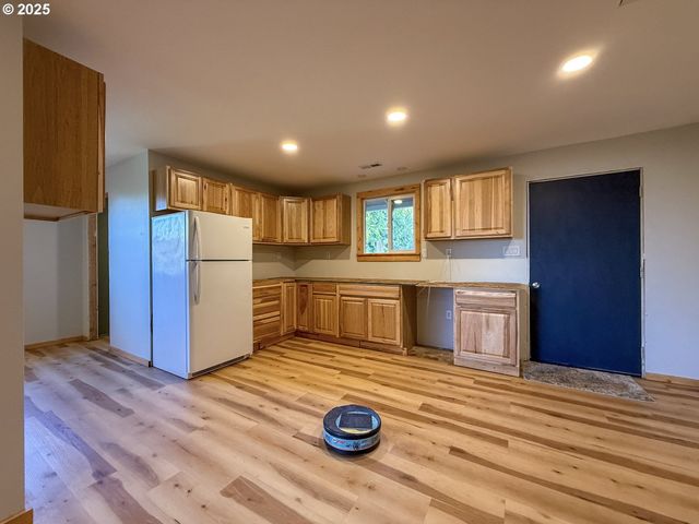 26609 S ELWOOD Rd, Colton, OR 97017