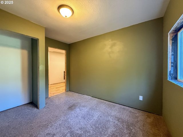 26609 S ELWOOD Rd, Colton, OR 97017