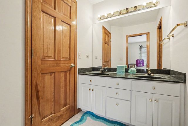 2598 Chasewood Court, Aurora, IL 60502