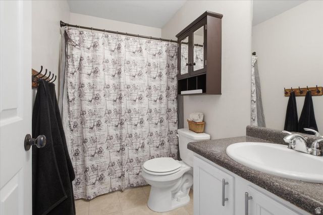 11766 S LAKE RUN RD, South Jordan, UT 84009