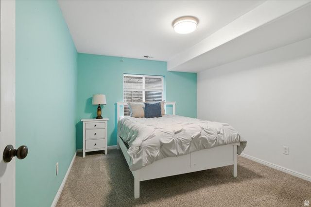 11766 S LAKE RUN RD, South Jordan, UT 84009