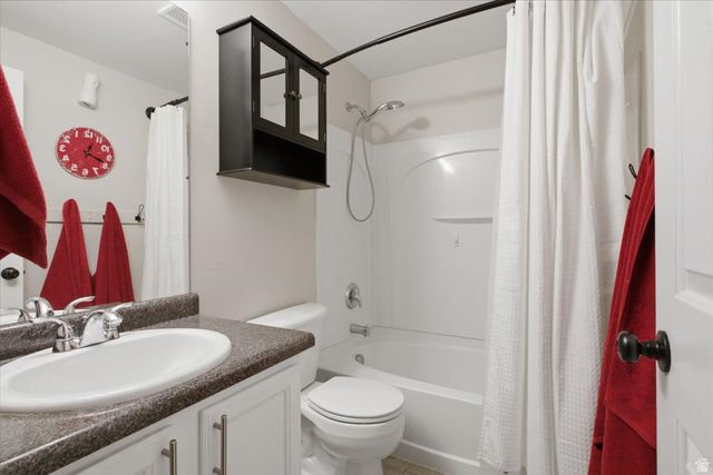 11766 S LAKE RUN RD, South Jordan, UT 84009