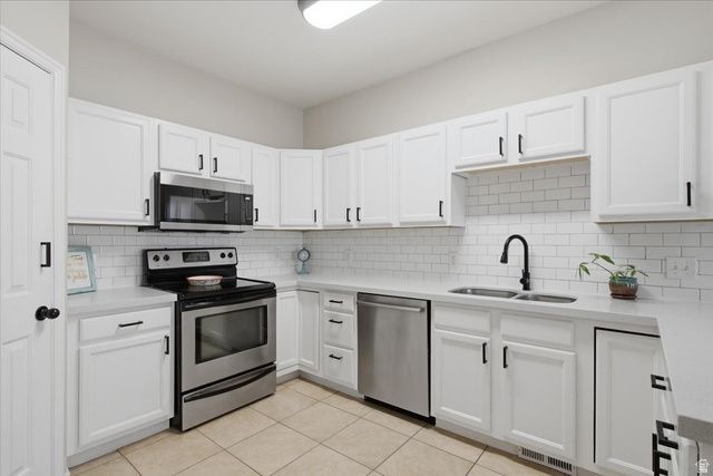 11766 S LAKE RUN RD, South Jordan, UT 84009