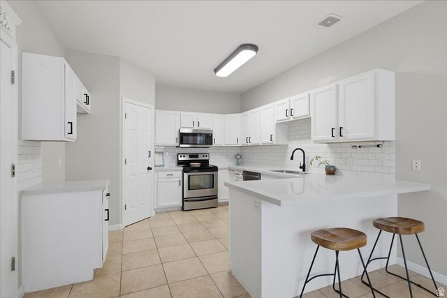 11766 S LAKE RUN RD, South Jordan, UT 84009