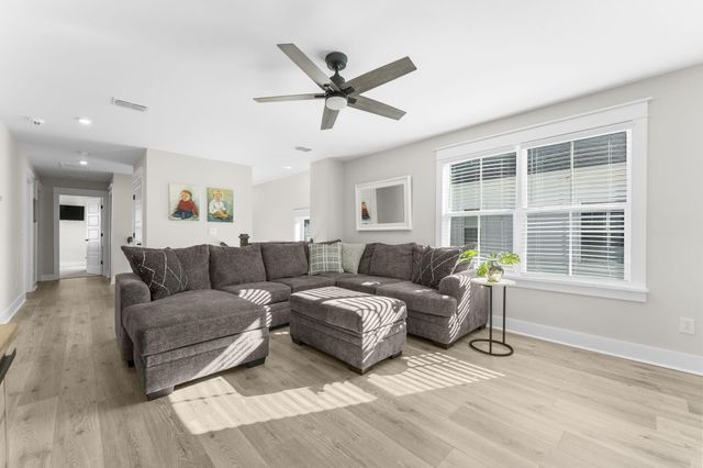 1613 Farmers Way, Mount Pleasant, SC 29466
