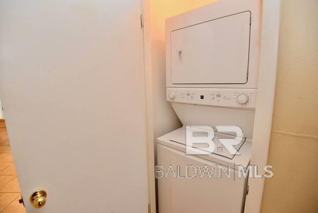 1069 W Beach Boulevard 1-A, Gulf Shores, AL 36542