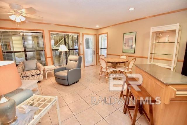 1069 W Beach Boulevard 1-A, Gulf Shores, AL 36542