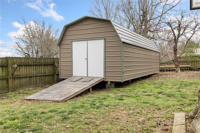 35 Hawthorne Drive, Harrison, AR 72601