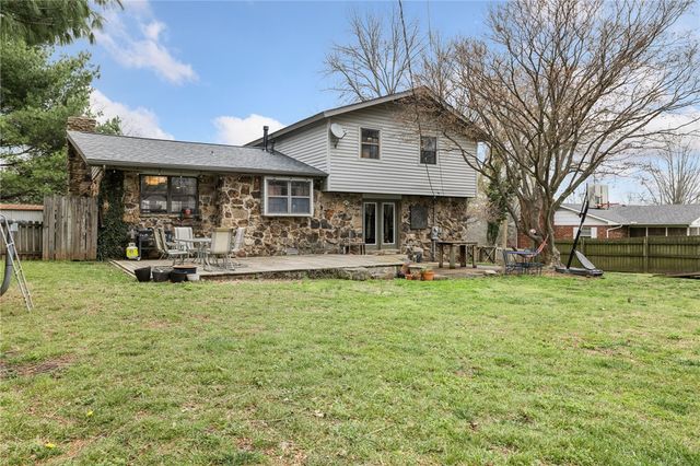 35 Hawthorne Drive, Harrison, AR 72601