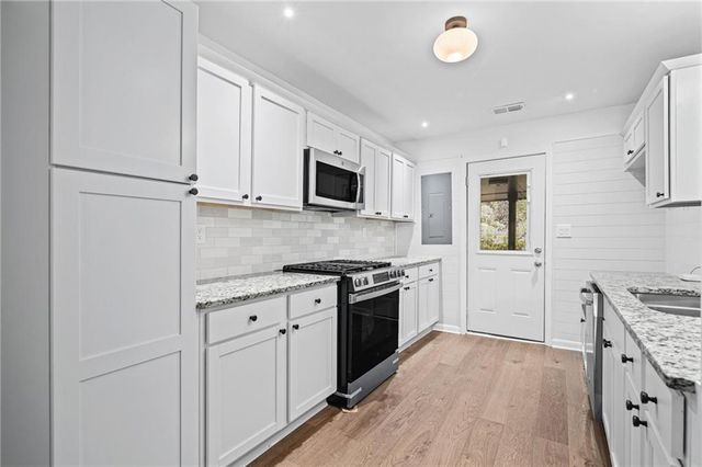 2918 Santa Monica Drive, Decatur, GA 30032