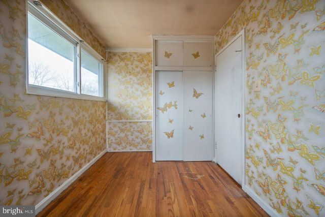 5607 IONA WAY, Alexandria, VA 22312
