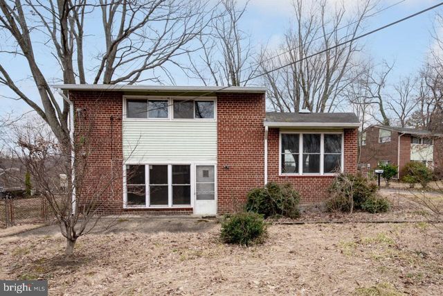 5607 IONA WAY, Alexandria, VA 22312