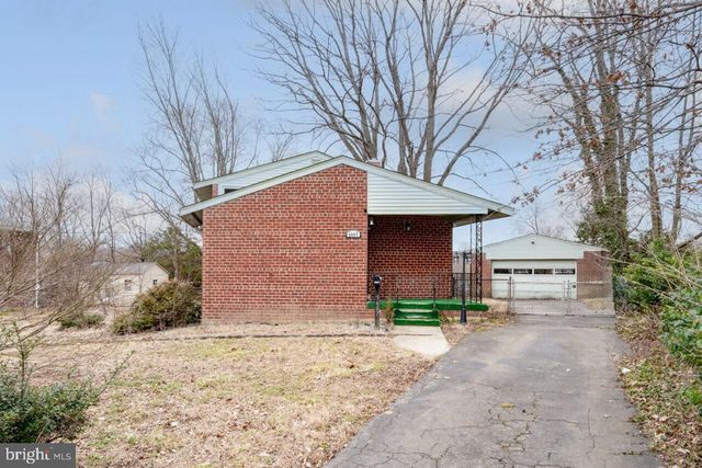 5607 IONA WAY, Alexandria, VA 22312