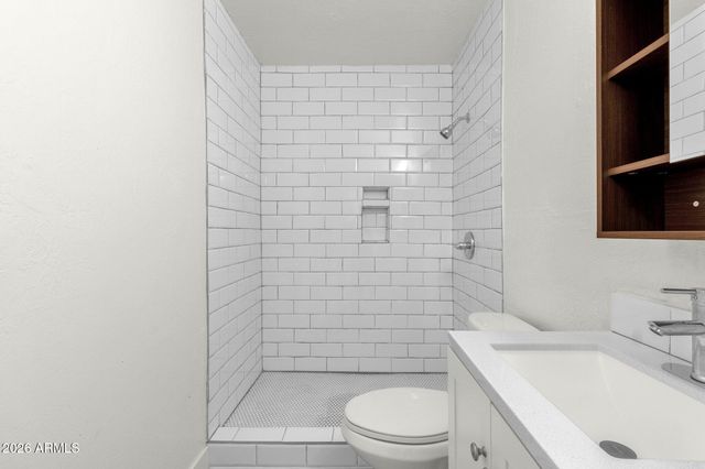 2334 W MORTEN Avenue, Phoenix, AZ 85021