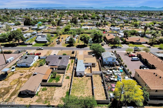 2334 W MORTEN Avenue, Phoenix, AZ 85021