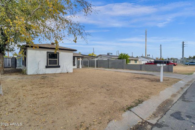 2334 W MORTEN Avenue, Phoenix, AZ 85021