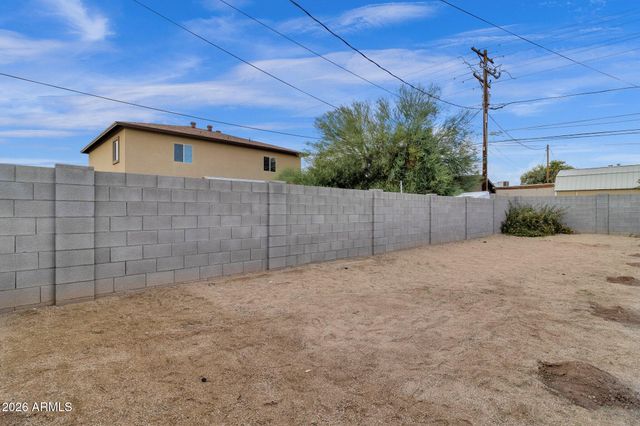 2334 W MORTEN Avenue, Phoenix, AZ 85021