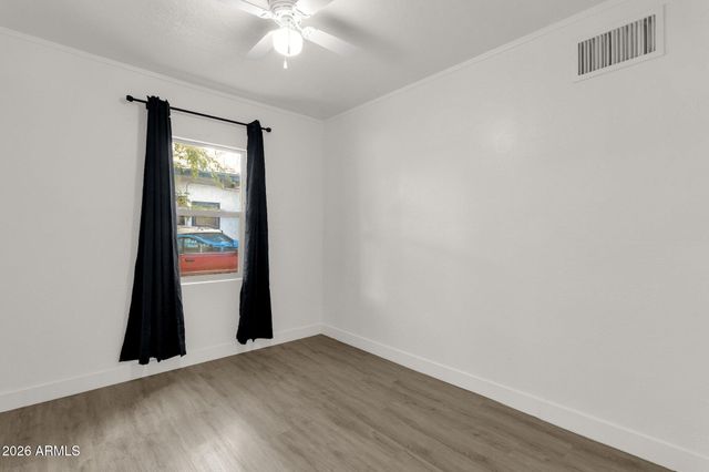 2334 W MORTEN Avenue, Phoenix, AZ 85021