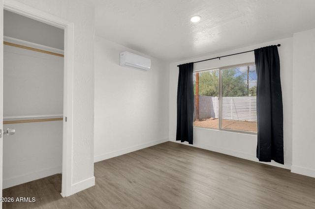 2334 W MORTEN Avenue, Phoenix, AZ 85021