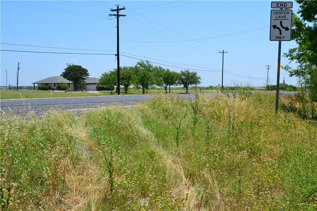 5665 F M Road 1327, Creedmoor, TX 78610
