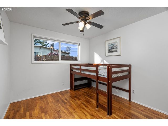 5594 Sw ERICKSON Ave, Beaverton, OR 97005