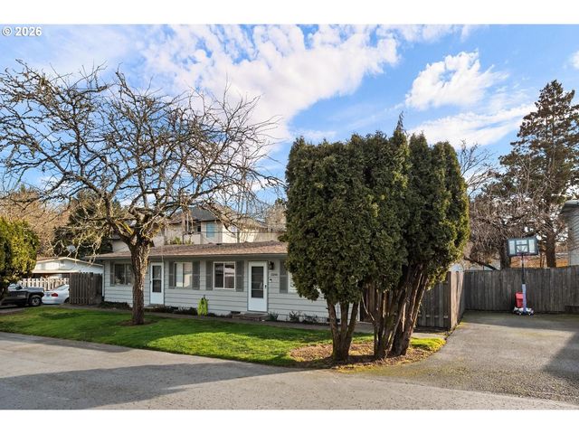 5594 Sw ERICKSON Ave, Beaverton, OR 97005