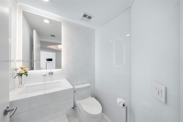 2711 S Ocean Drive 1502, Hollywood, FL 33019