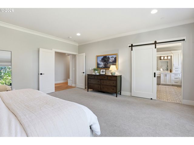 3011 Nw LAKE Rd, Camas, WA 98607