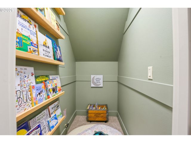 3011 Nw LAKE Rd, Camas, WA 98607