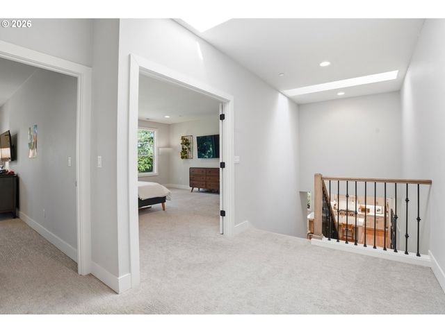 3011 Nw LAKE Rd, Camas, WA 98607