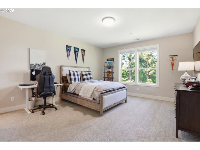 3011 Nw LAKE Rd, Camas, WA 98607